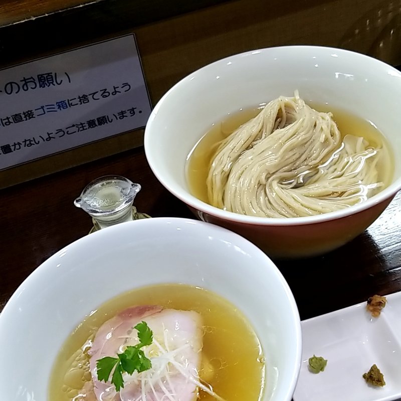 とろとろ昆布出汁のからませつけ麺(らぁめん サンド)