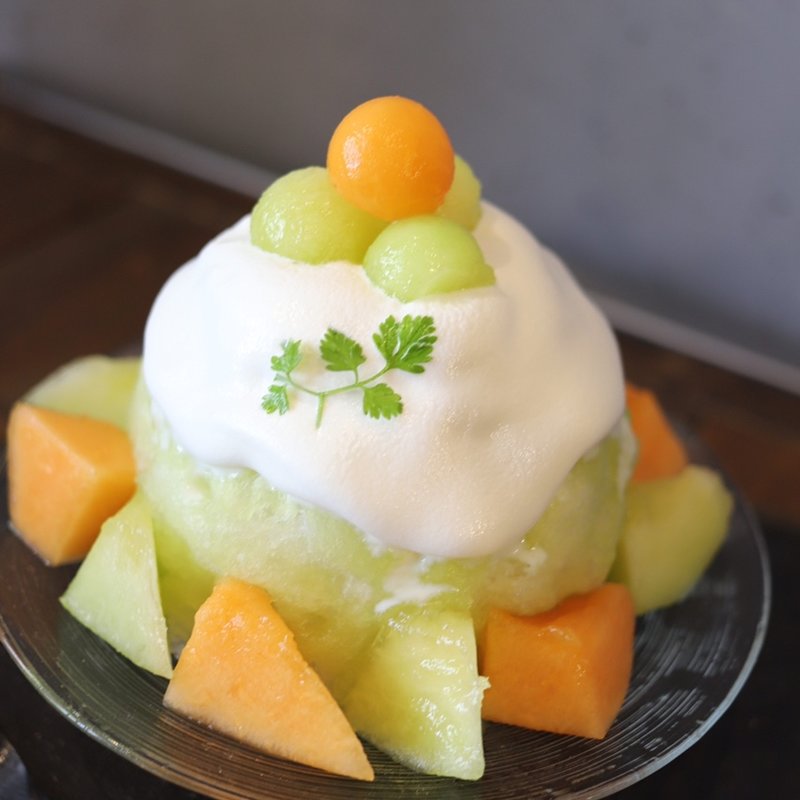 メロン極み赤と青(トウキョウ シェイブアイス ネコゴオリ (Tokyo Shave Ice necogoori))