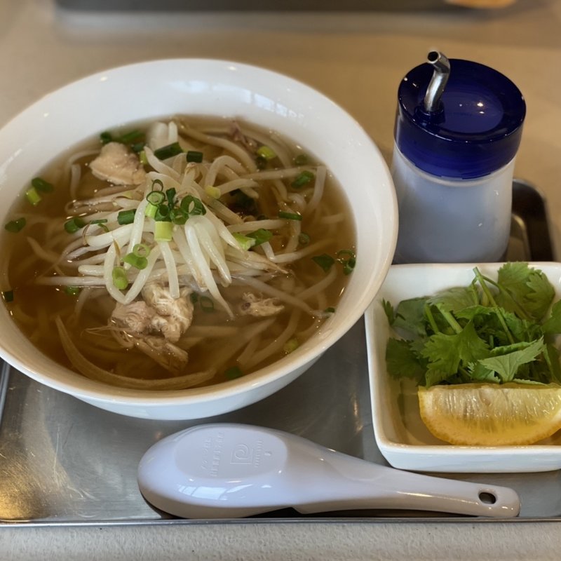 チキンフォー(THE CHICKENS)