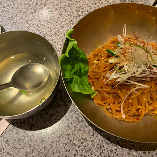 ビビン冷麺(燔々亭 （バンバンテイ）)