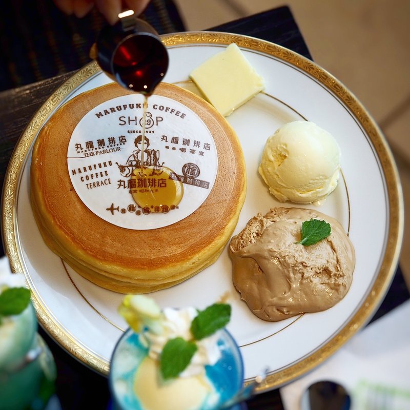 丸福珈琲店歴代ロゴ ホットケーキプレート(丸福珈琲店 阪急うめだ本店)