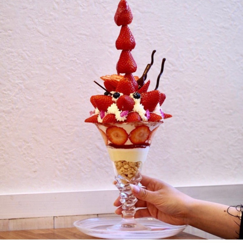 ストロベリーマニアパフェ(ストロベリーマニア 大阪心斎橋店)