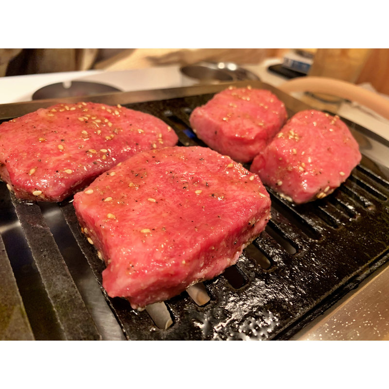 厚切り上タン塩(ホルモン3世)