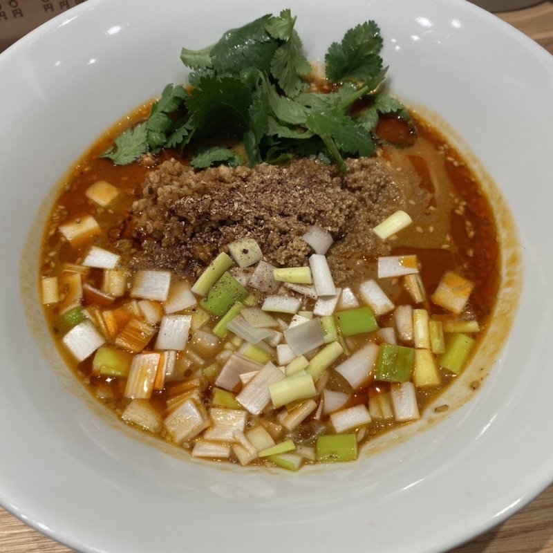 担々麺＋パクチー(てんせんめん)