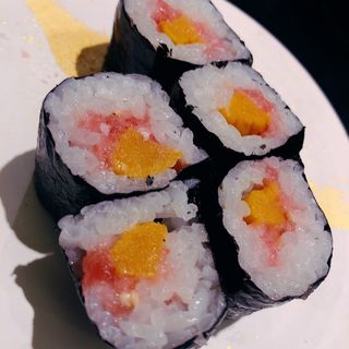 (まぐろ問屋 三浦三崎港 横浜ワールドポーターズ店)
