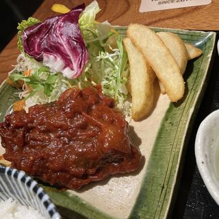 煮込みハンバーグ定食(神楽坂 睦)
