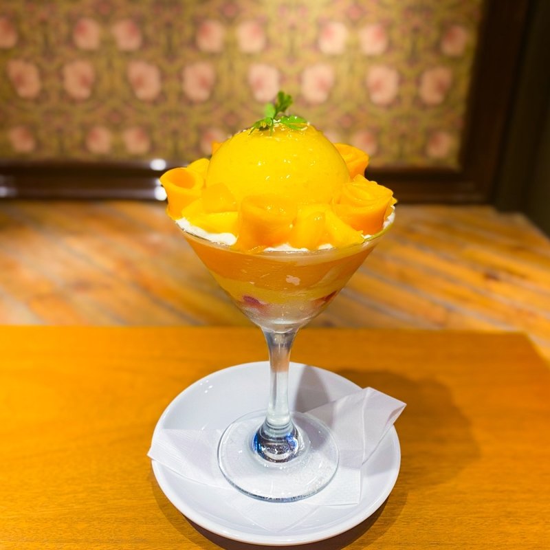 フルールドマンゴー(喫茶 Largo （ラルゴ）)