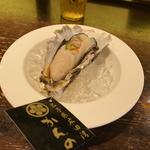 殻付き生牡蠣かき(吉祥ダイニング)