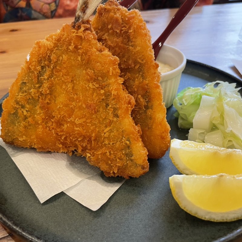 大きなアジフライ(カクウチFUKUTARO)