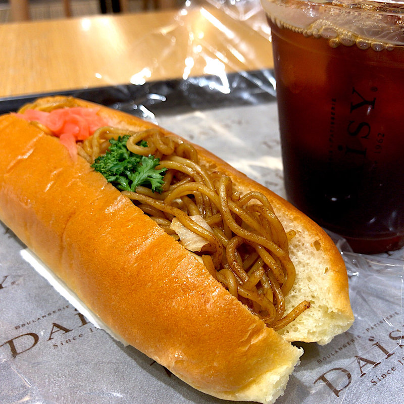 焼きそばパン(デイジイ東京 グランスタ店)