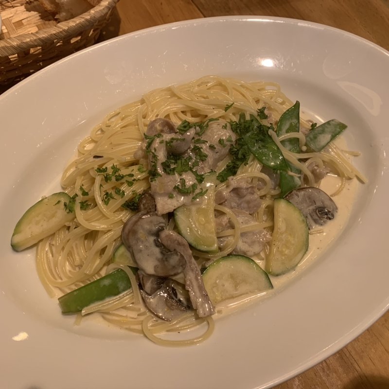 レモンクリームパスタ(クッキアイオ)