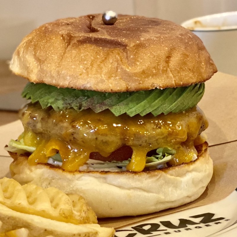 アボカドチーズバーガー(CRUZ BURGERS & CRAFT BEERS （クルズバーガーズ アンド クラフトビア）)