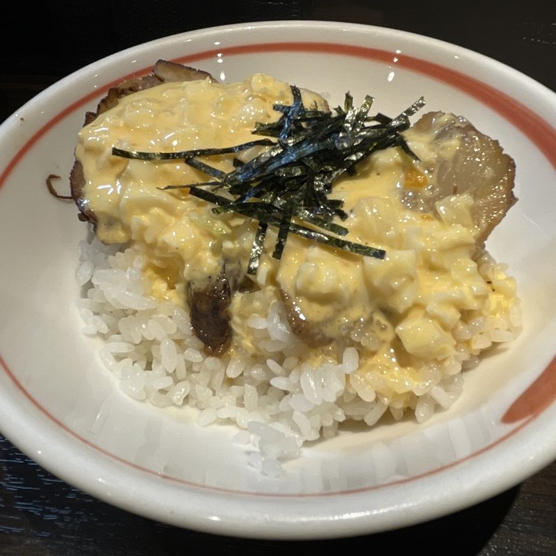 タルタルチャーシュー丼(らーめん剣豪)
