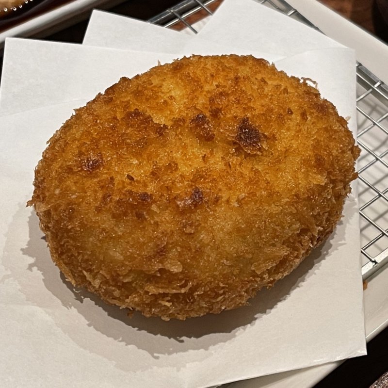 すノ家の特製前沢牛コロッケ(三陸旬彩　すノ家)