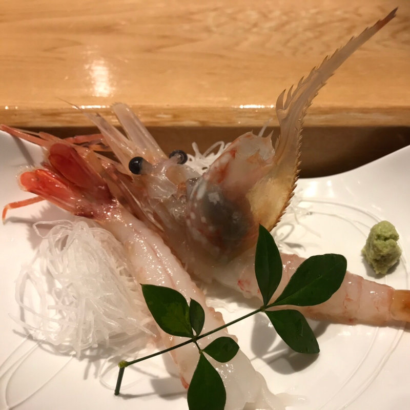 しろぼたんえび(塩釜すし哲　S-PAL仙台店)