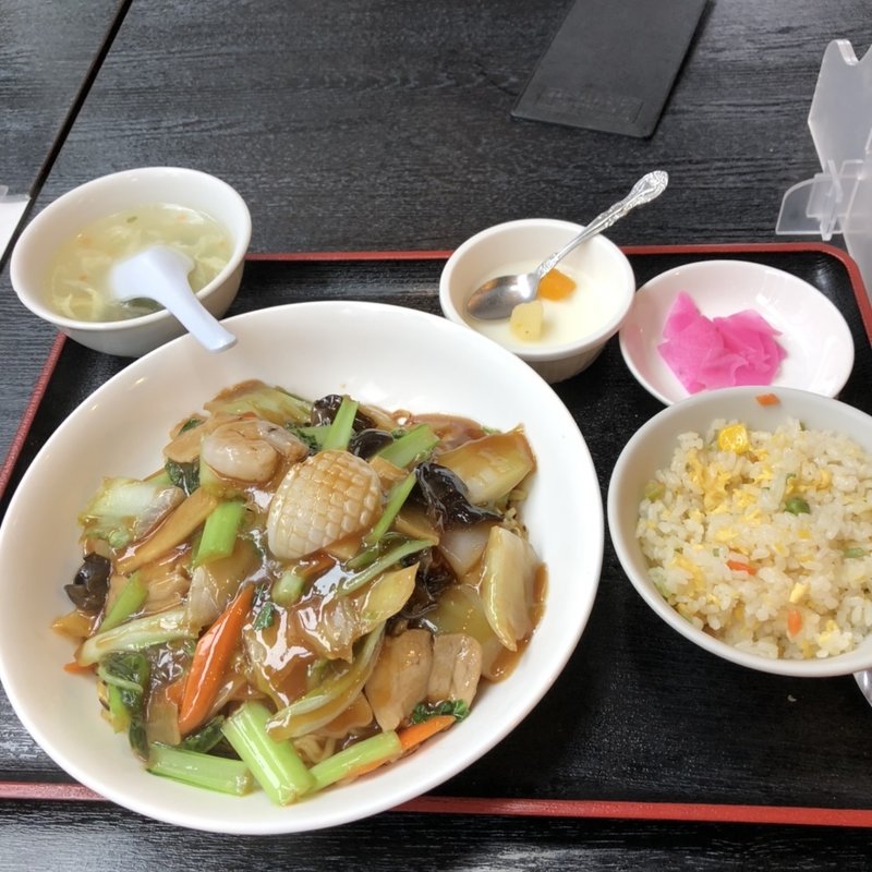 五目あんかけ焼きそば(本格台湾料理 龍福軒)