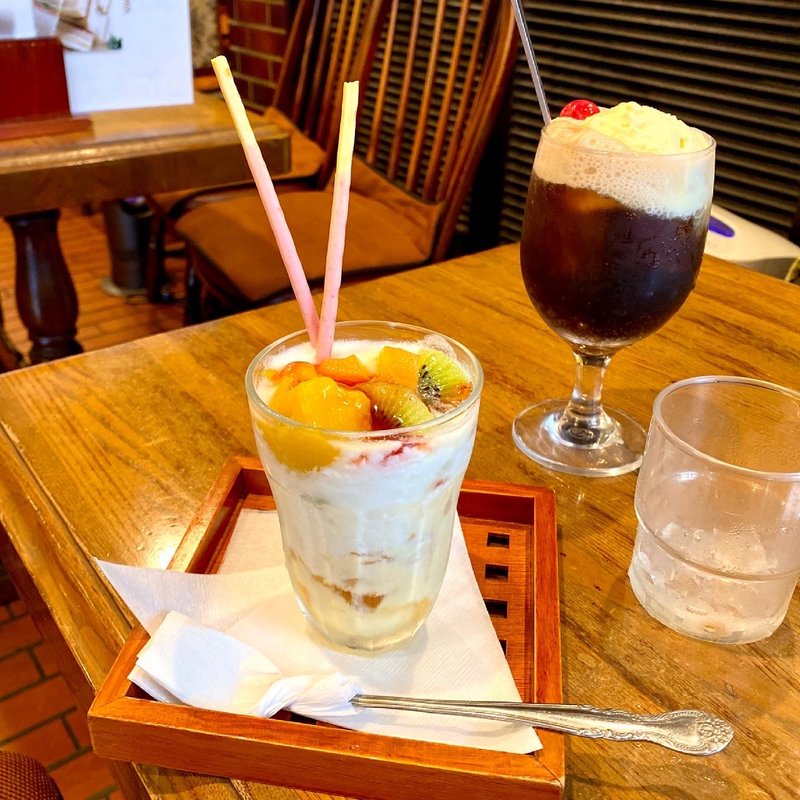 ミニヨーグルトパフェ(シャルドン （syarudon）)