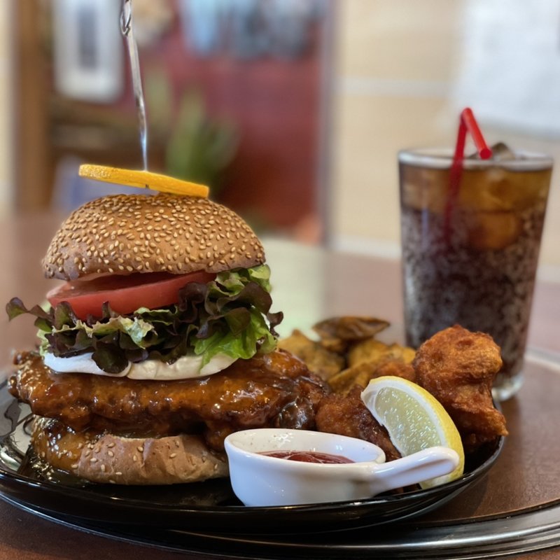 THE H&W オレンジチキンバーガー〜A&Wに愛を込めて〜(神戸ハンバーグウエスト)