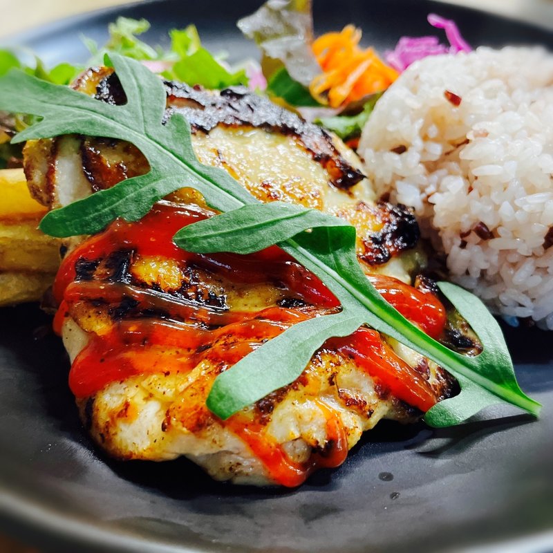 グリルチキンプレート(HAROLD CAFE)