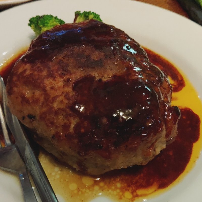 ビックハンバーグ(南樂 （なんらく）)