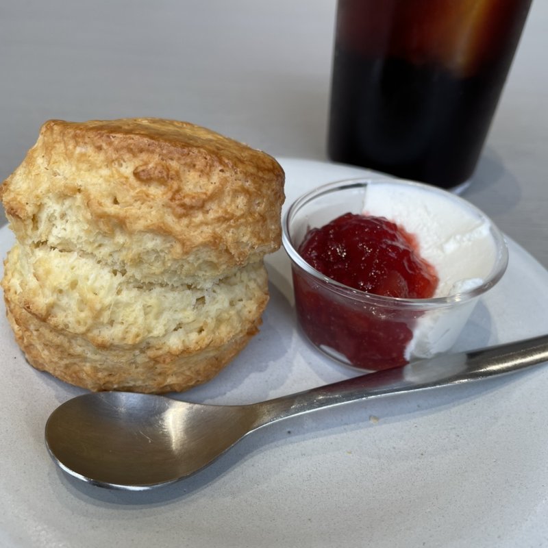 スコーン(ブルーボトルコーヒー 清澄白河 ロースタリー＆カフェ （Blue Bottle Coffee）)