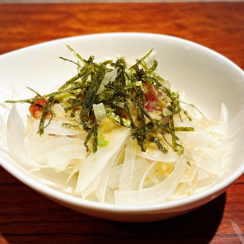 オニオンサラダ( 灼味噌らーめん 八堂八（やどや）)