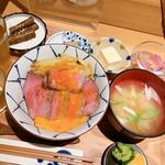 ねぎ天和牛ローストビーフ丼と5種の小鉢セット(小料理屋　永山)