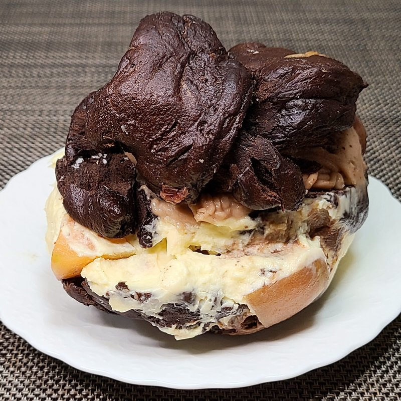 「ブランジェリーケン」のモンブラン ガナッシュ メロン マスカルポーネ
(ブランジェリーケン)