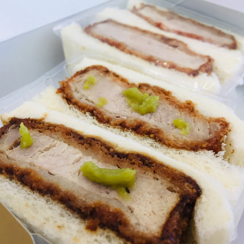 ヒレカツサンド(六花界(ろっかかい))