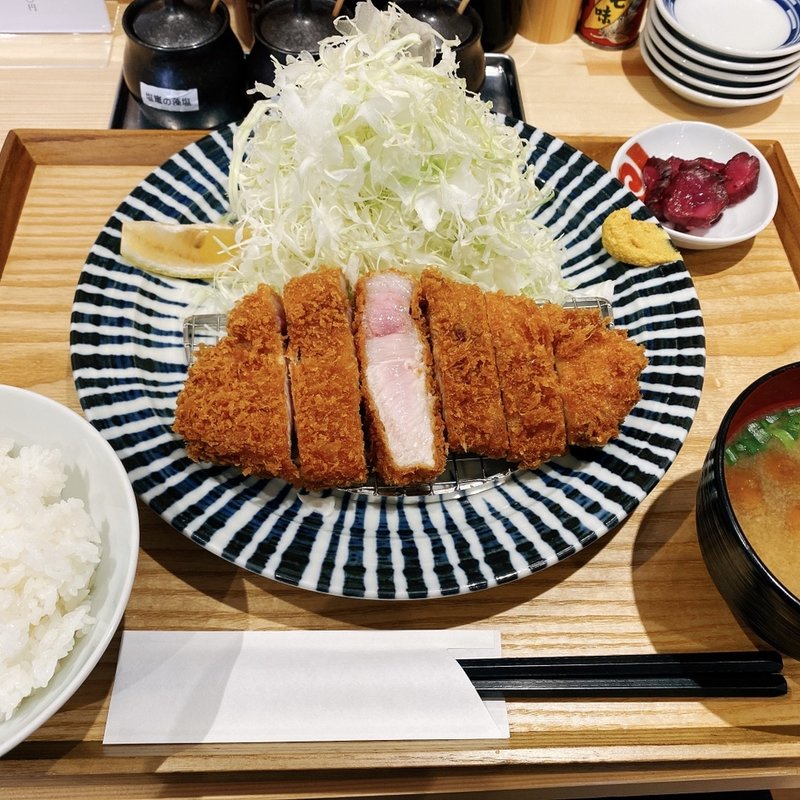 上ロースかつ定食(とんかつ えんどう)