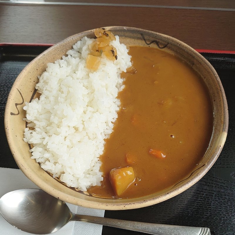 カレーライス(そば処　いわかみ )