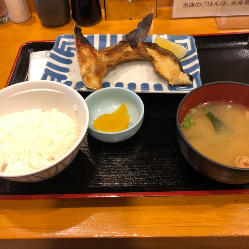 焼魚定食(姫路食堂)