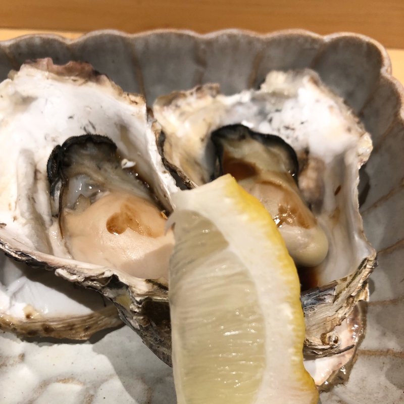 焼き牡蠣(鮎ラーメン＋ 虎ノ門横丁店)