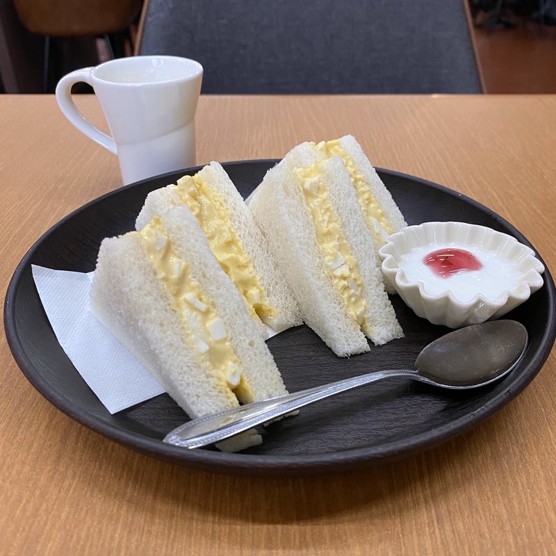 モーニングC(タマゴサラダサンド)(珈琲処 徳右ヱ門)