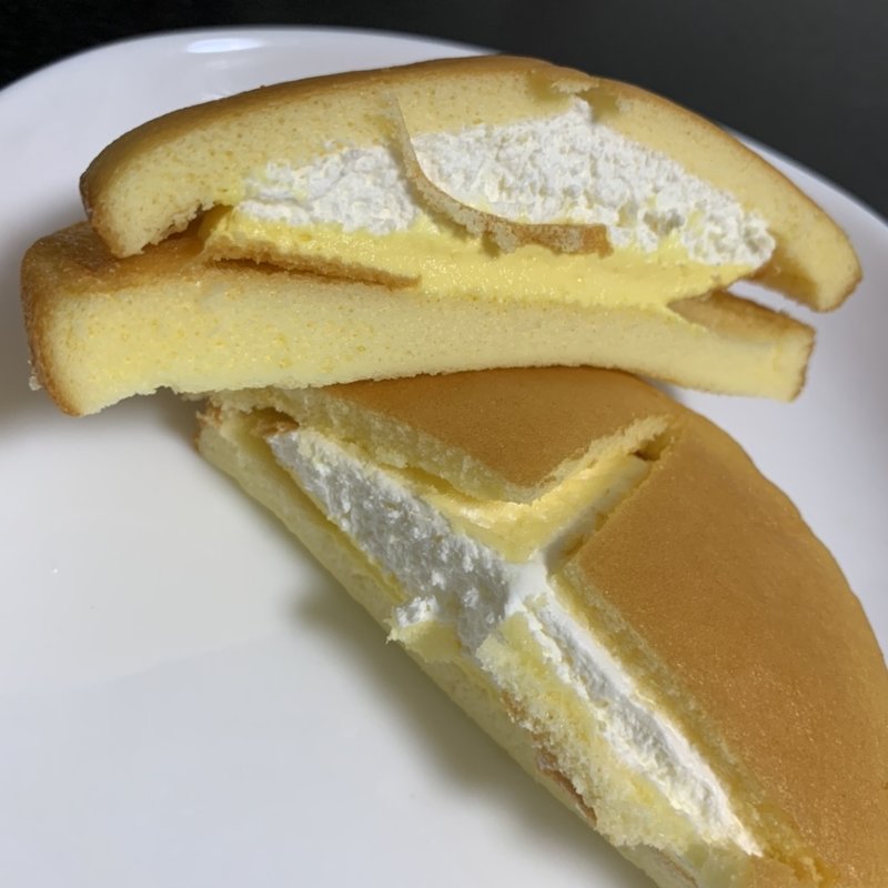 ダブルクリームサンド(ファミリーマート 防府新田店 （FamilyMart）)