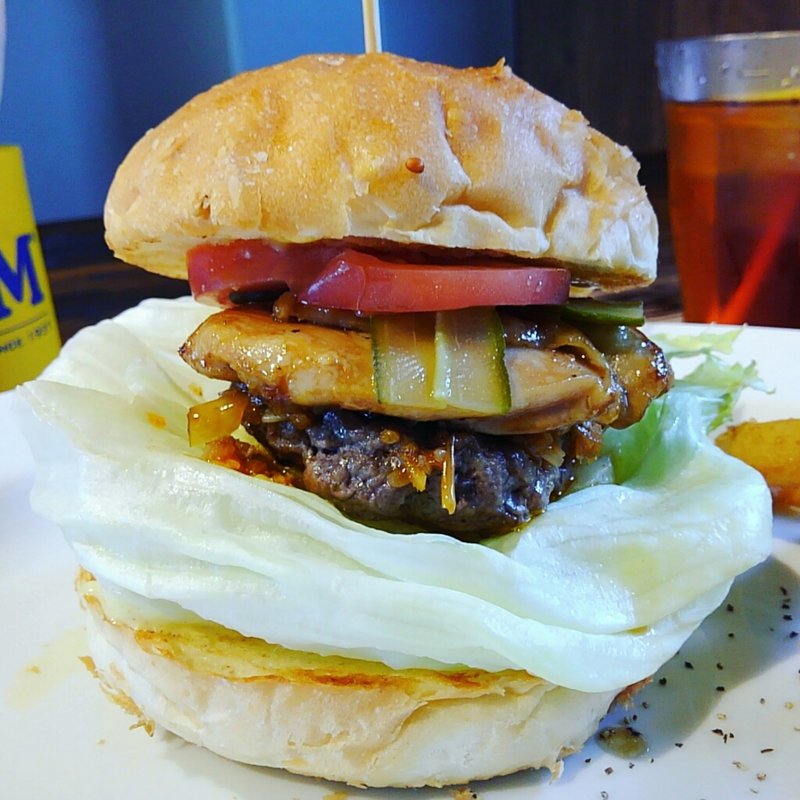 ワイバーガー(アオラニカフェ)