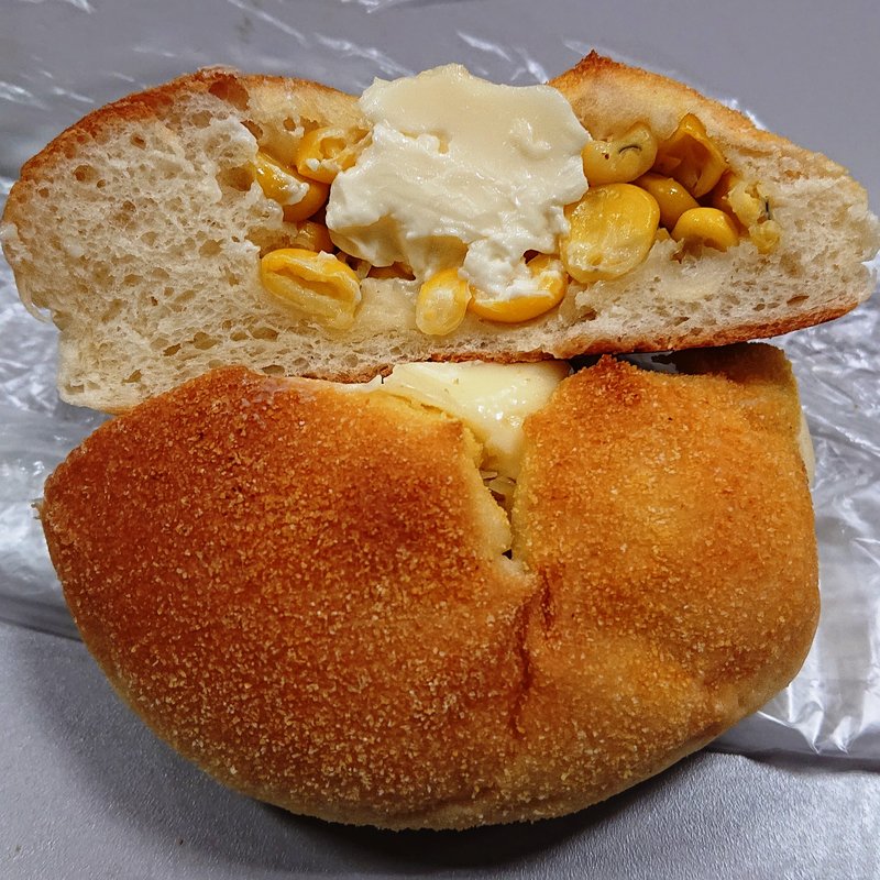 コーンパン(キィニョン エキュート立川店)