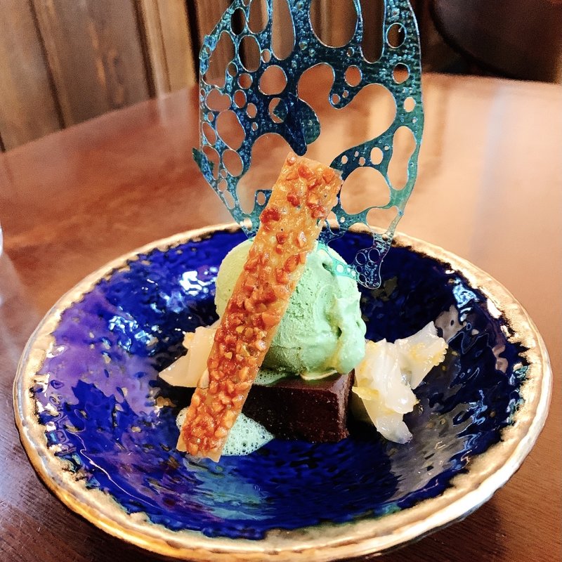 「手のひらの宇宙」(展示会タイアップデザート)(Cafe1894)