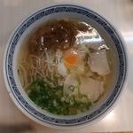 卵入りラーメン