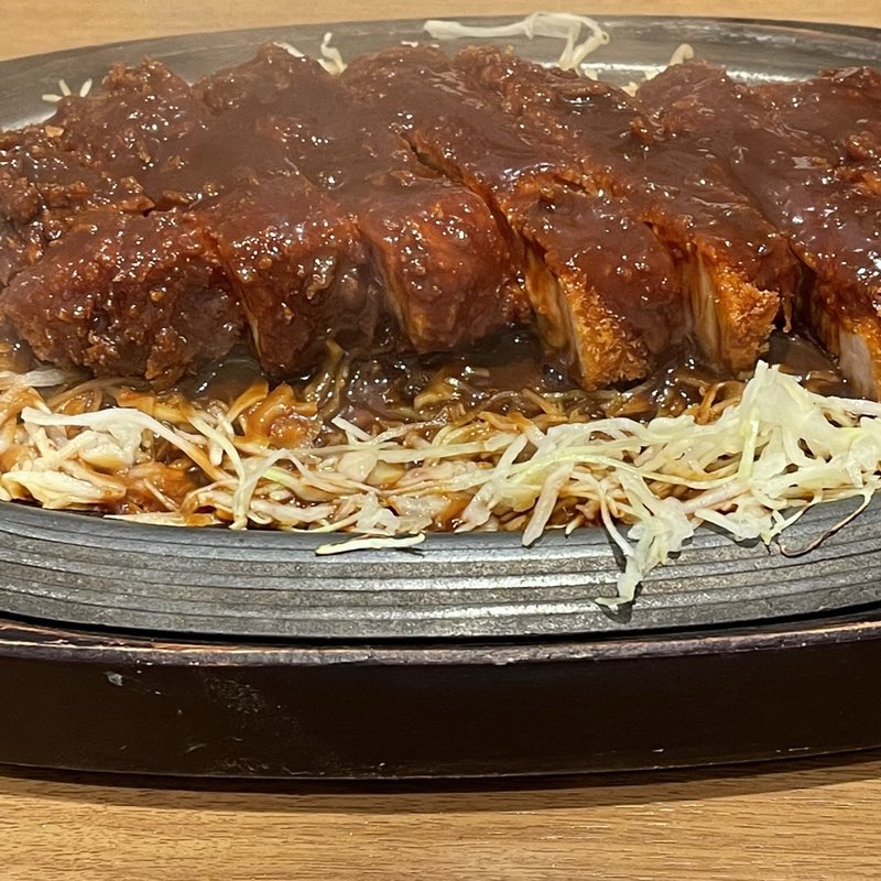 鉄板とんかつ定食(矢場とん 東京駅グランルーフ店 )