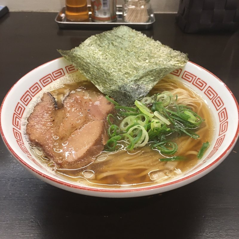 あごの出汁ラーメン(博多とんこつ 豚の足跡)