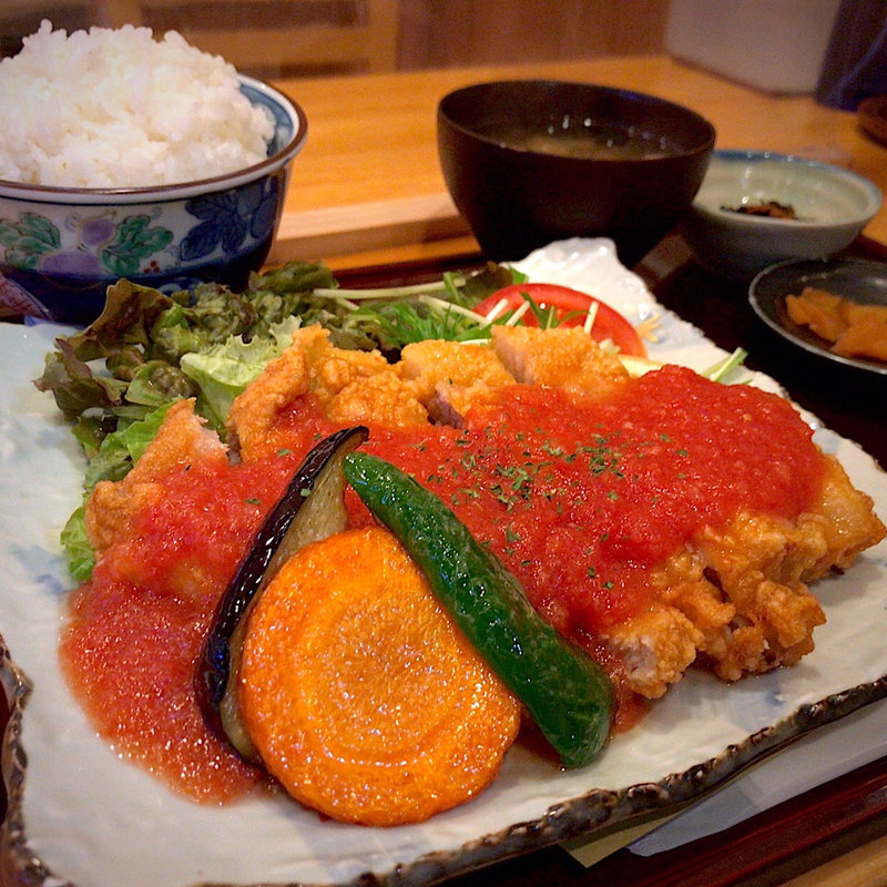豚ロース竜田揚げ フレッシュトマトソース定食(旬楽処　笑 （ニコ）)