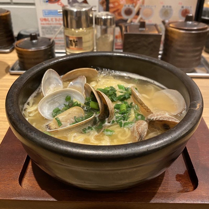 〆のあさりラーメン(にこにこ餃子 豊田店)