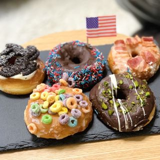 Donuts(The City Donuts & Coffee)