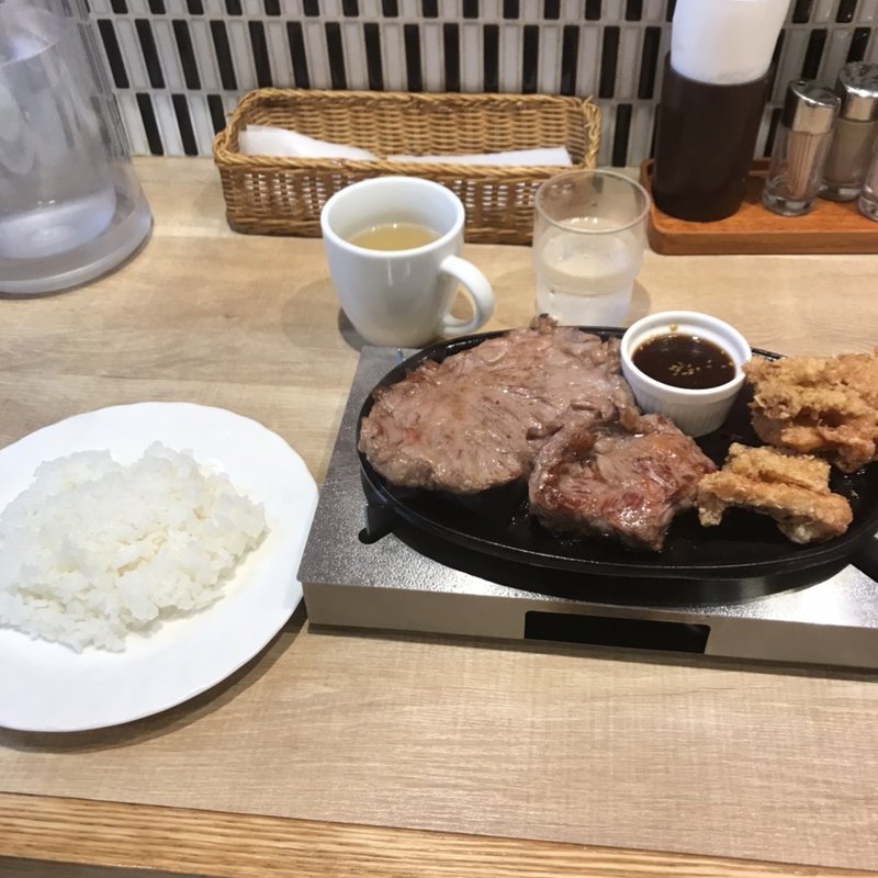 ガッツリ300(STEAK MAX 秋葉原)