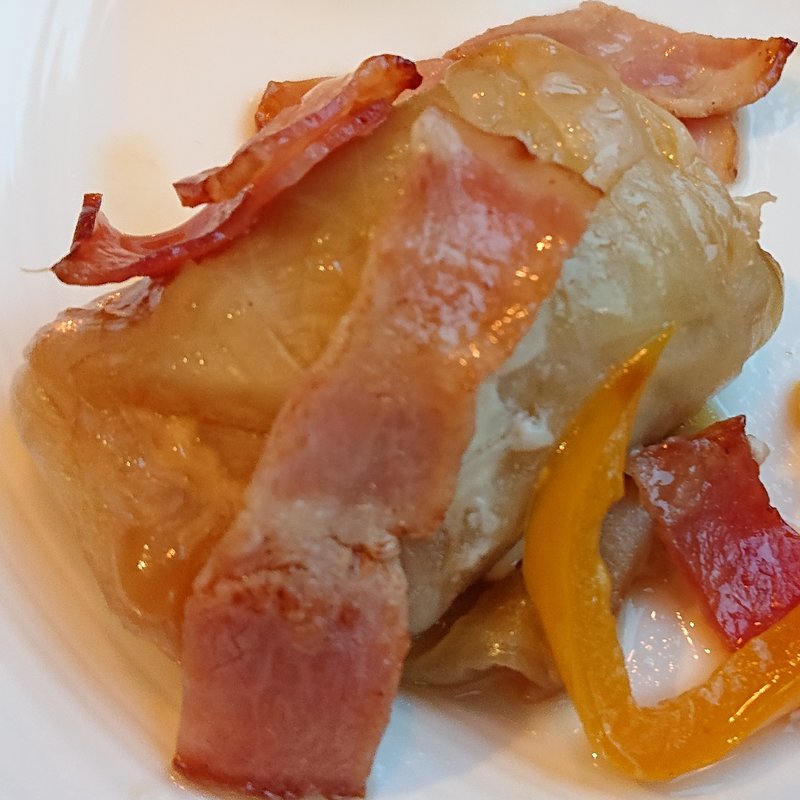 ロールキャベツ ハンガリー風(Terrace and Table （テラス アンド テーブル）)