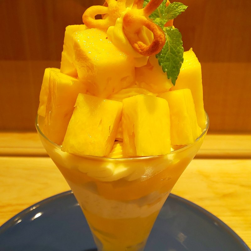 パイナップルパフェ(Comule)