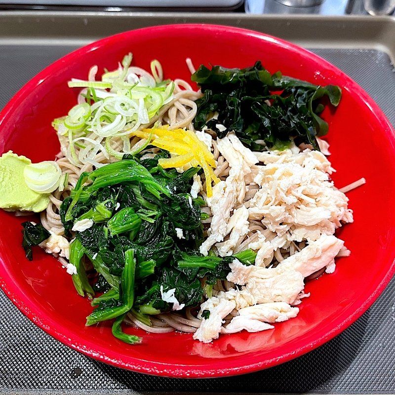 ゆず鶏ほうれん草そば(名代　富士そば　石神井公園店)