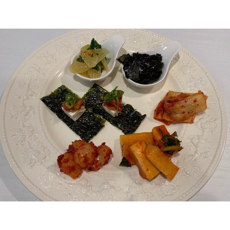 本日のおすすめ　キムチの盛り合わせ(おうちごはん わりかん)