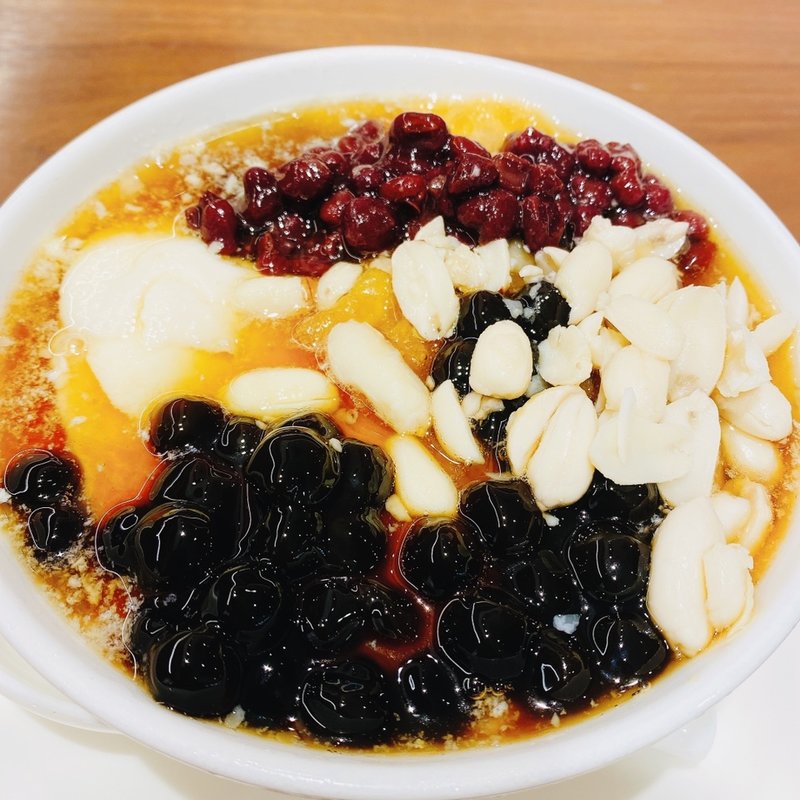 豆花　ピーナッツタピオカ小豆トッピング(騒豆花 上野店)